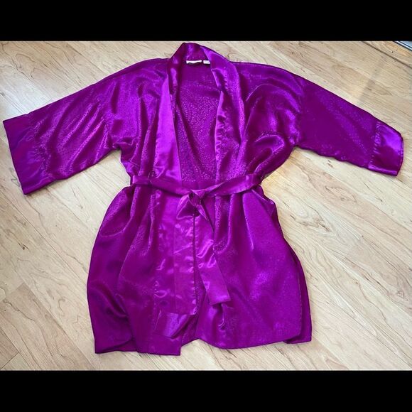 Victoria’s Secret Gold Label purple robe - Picture 1 of 4